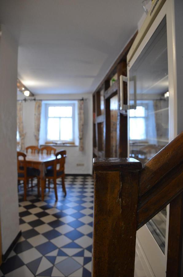 Altes Winzerhaus - Ferienhaus Burgen  Esterno foto