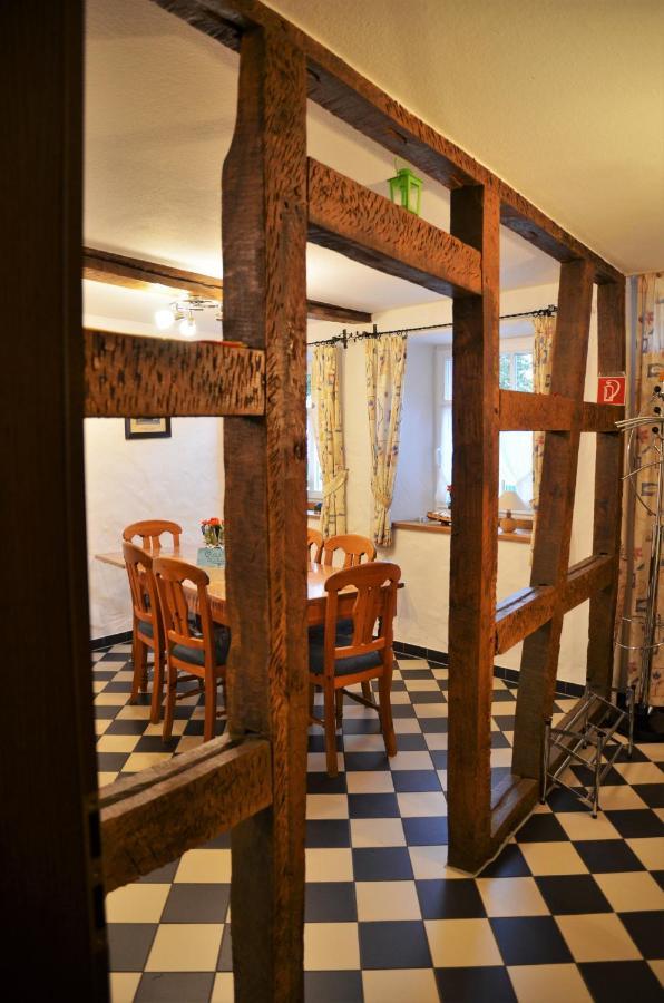 Altes Winzerhaus - Ferienhaus Burgen  Esterno foto